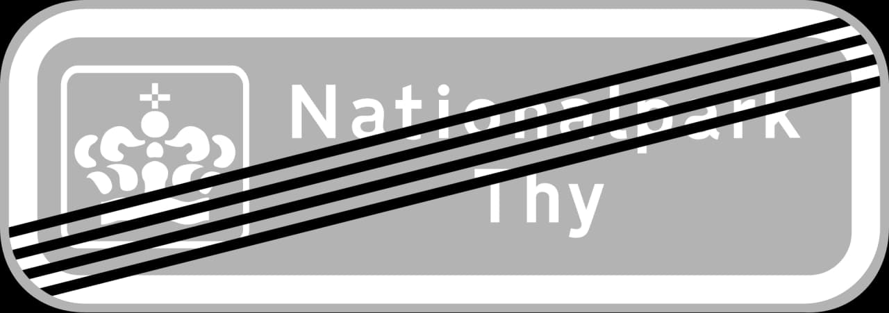 H50 - Leaving national park road sign