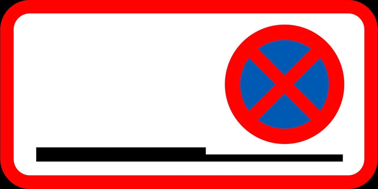 UC60.5 - No stopping on shoulder road sign