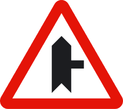 P-1a - Intersection with priority on the road on the right road sign