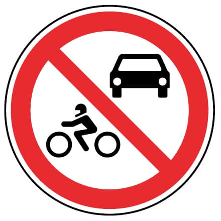 C4a - Znak C4a - Ruch wzbroniony dla samochodów i motocykli znak drogowy